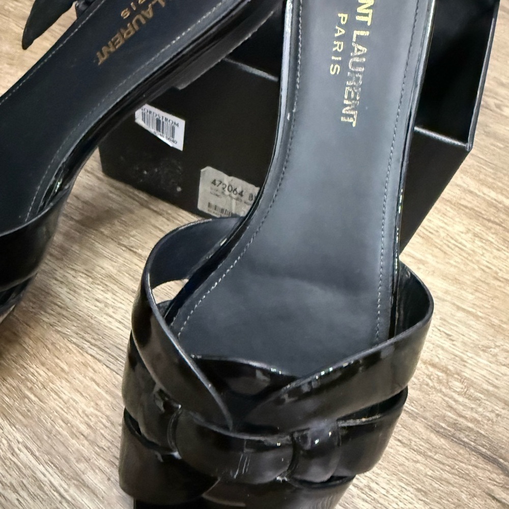 Saint Laurent Black Patent Sandals - Picture 5 of 6